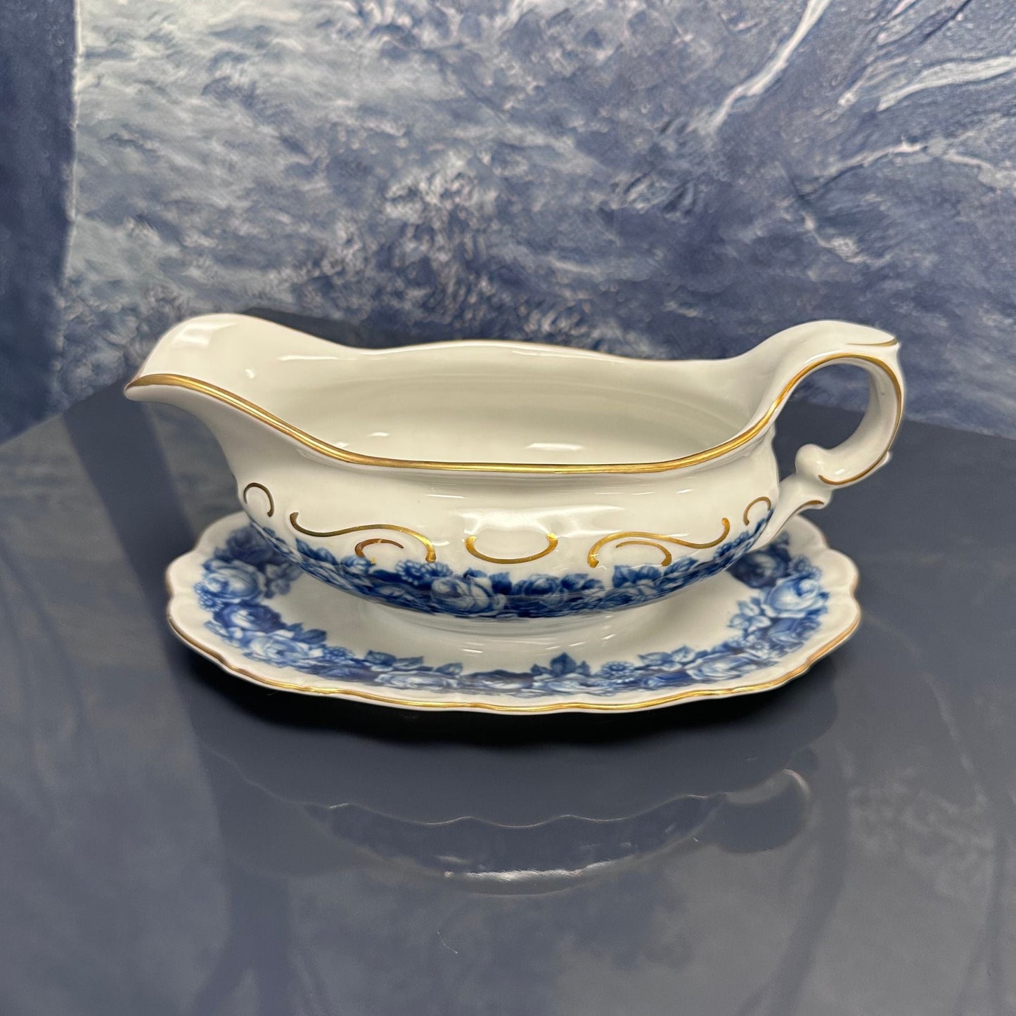 SHUMANN BAVARIA VINTAGE GRAVY BOAT