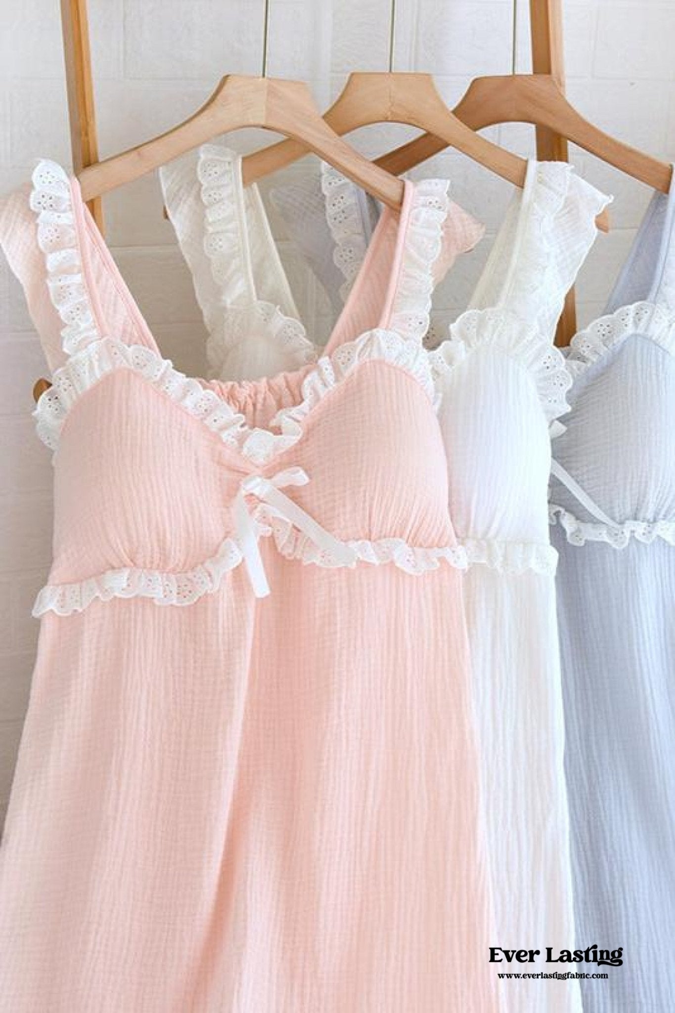 SWEET RUFFLE SHORTS PAJAMA SET / WHITE