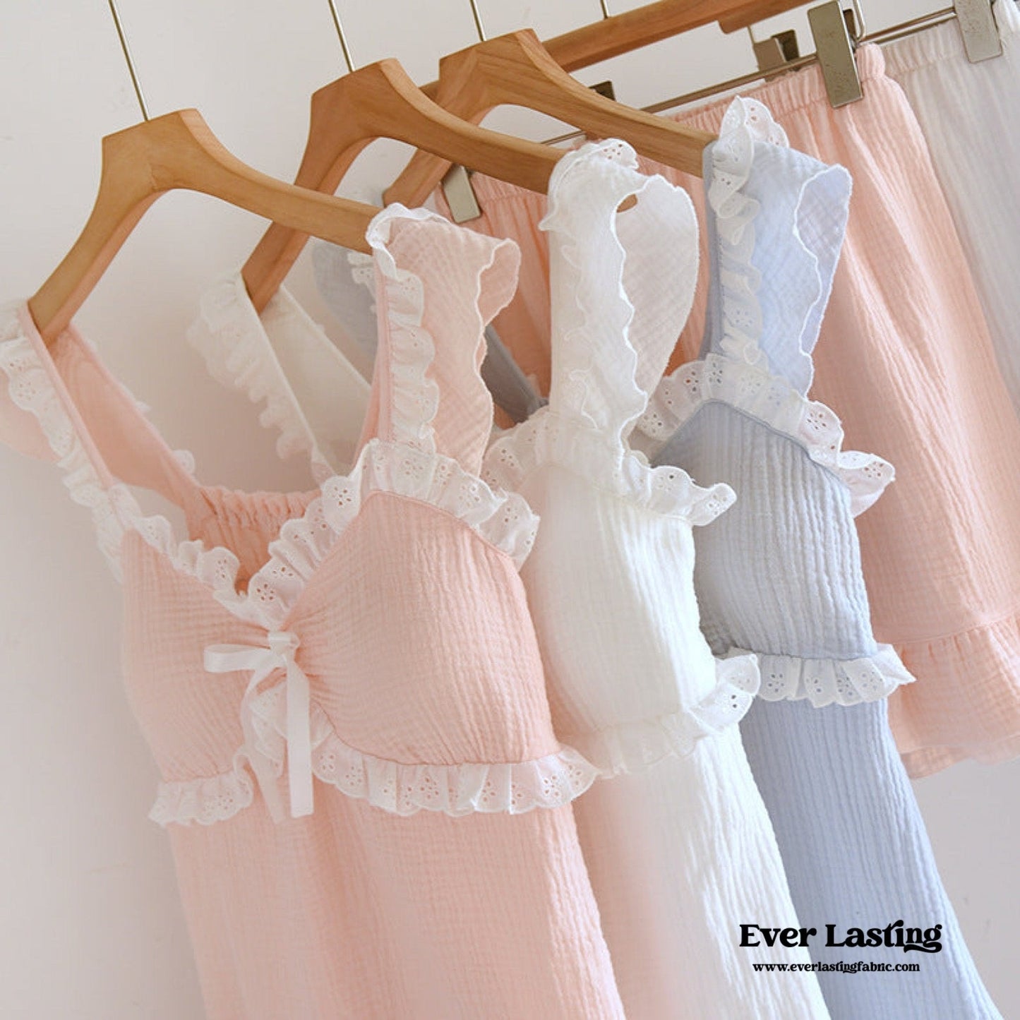 SWEET RUFFLE SHORTS PAJAMA SET / WHITE