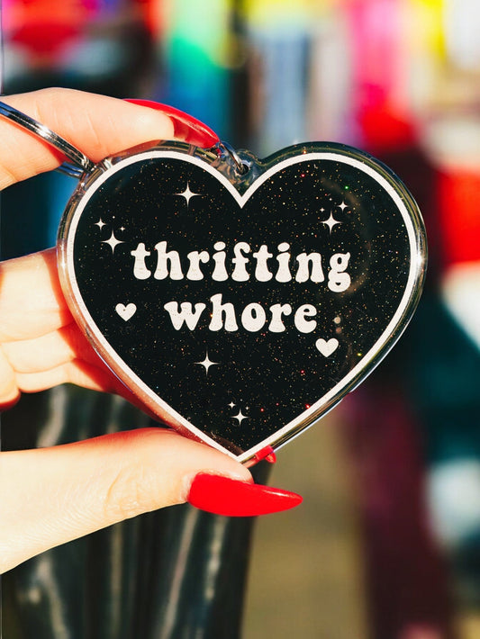 THIRFTING WHORE HEART KEYCHAIN
