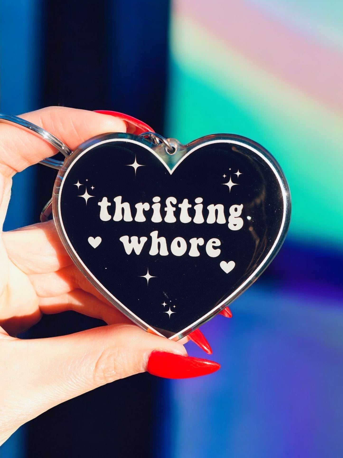 THIRFTING WHORE HEART KEYCHAIN