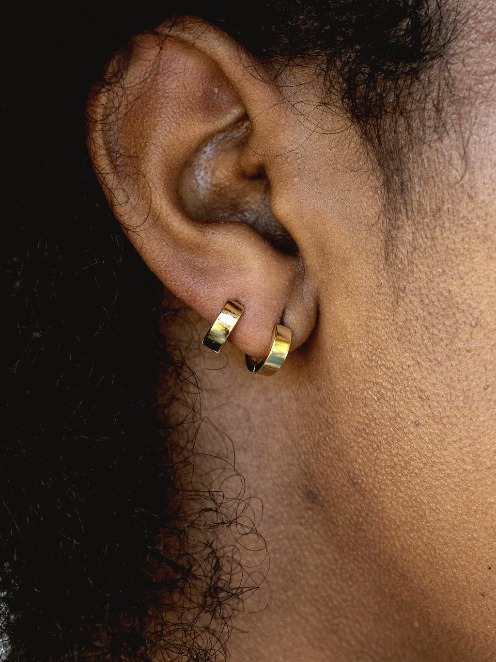 TINY THICK SQUARED VERMEIL HUGGIE HOOP EARRINGS - HANAALOHA