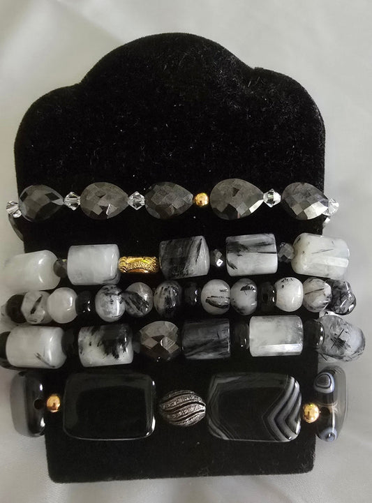 TOURMALINE QUARTZ AND BLACK ONYX BRACELET