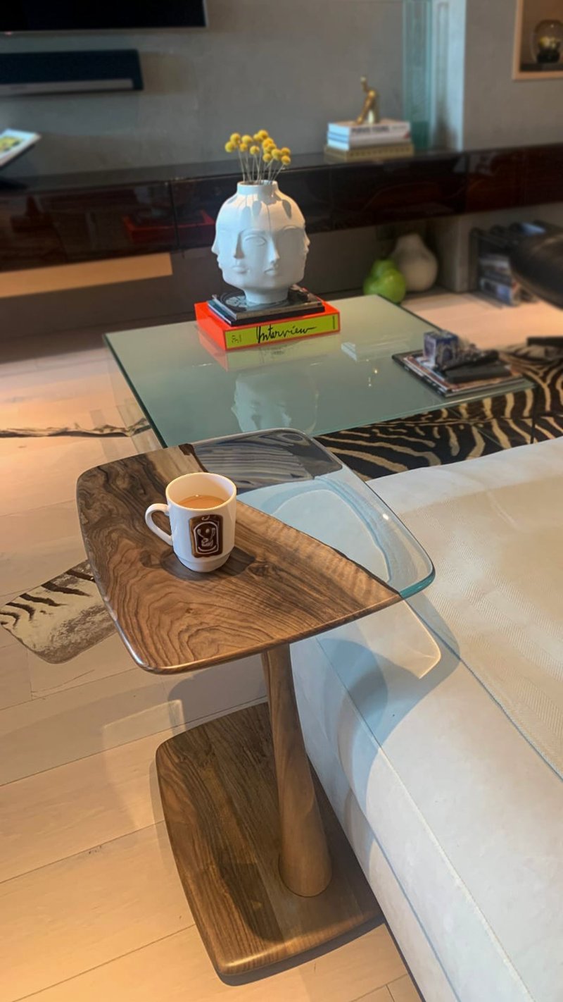 C-SHAPED LUXURY RESIN END / SIDE TABLE - UNIQUE GIFT IDEA